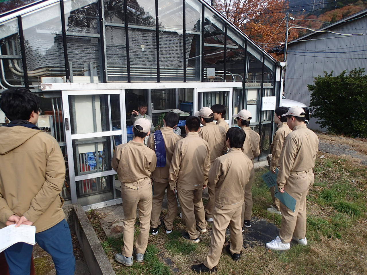 �K���X�����̌��w�̗l�q